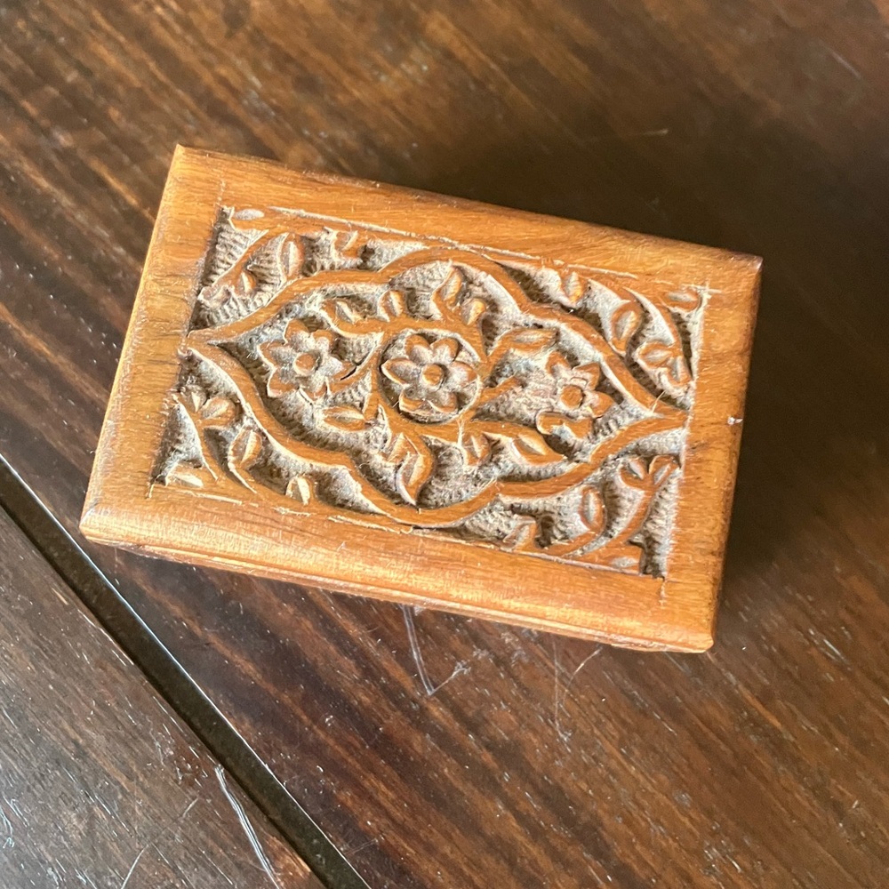 Handcarved wooden trinket box